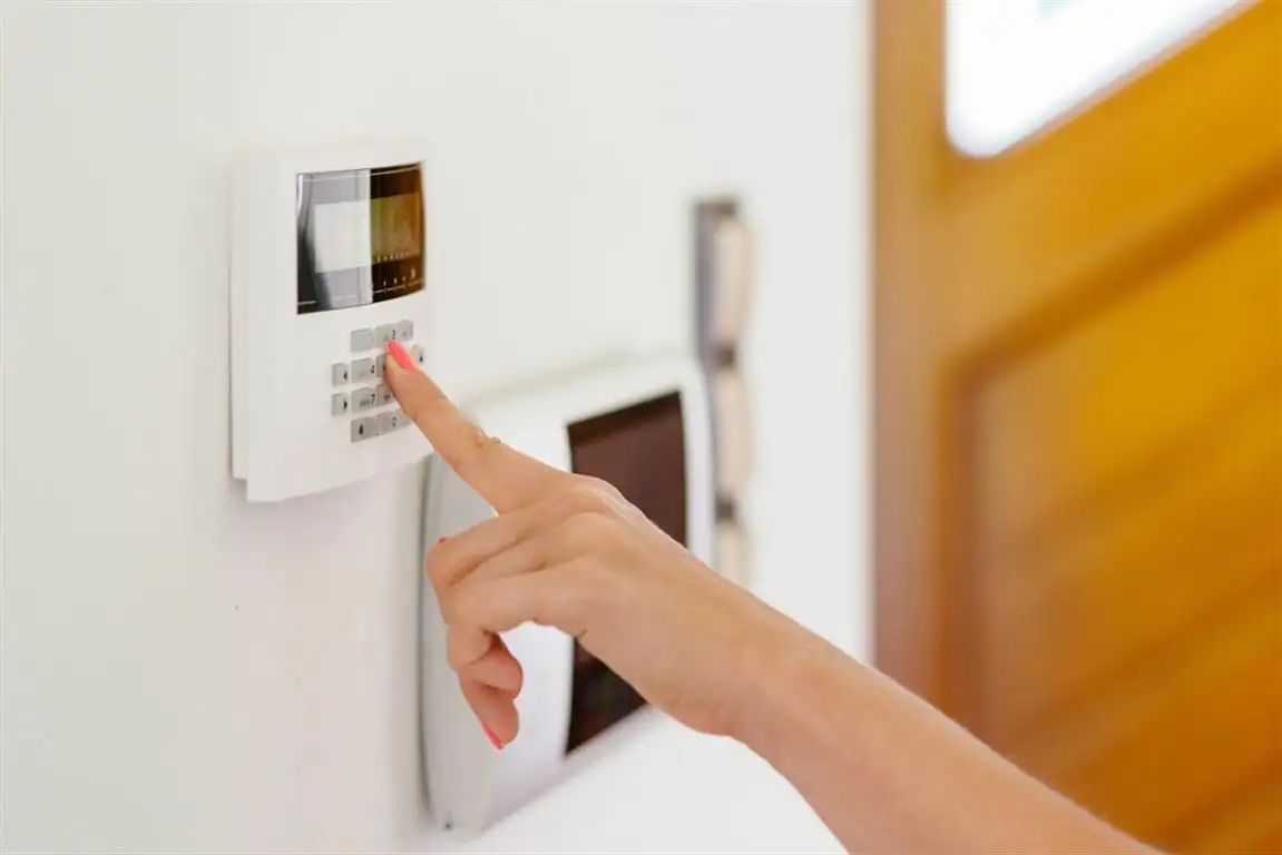 nos partenaires en sécurité et alarmes pour riviera rentals conciergerie